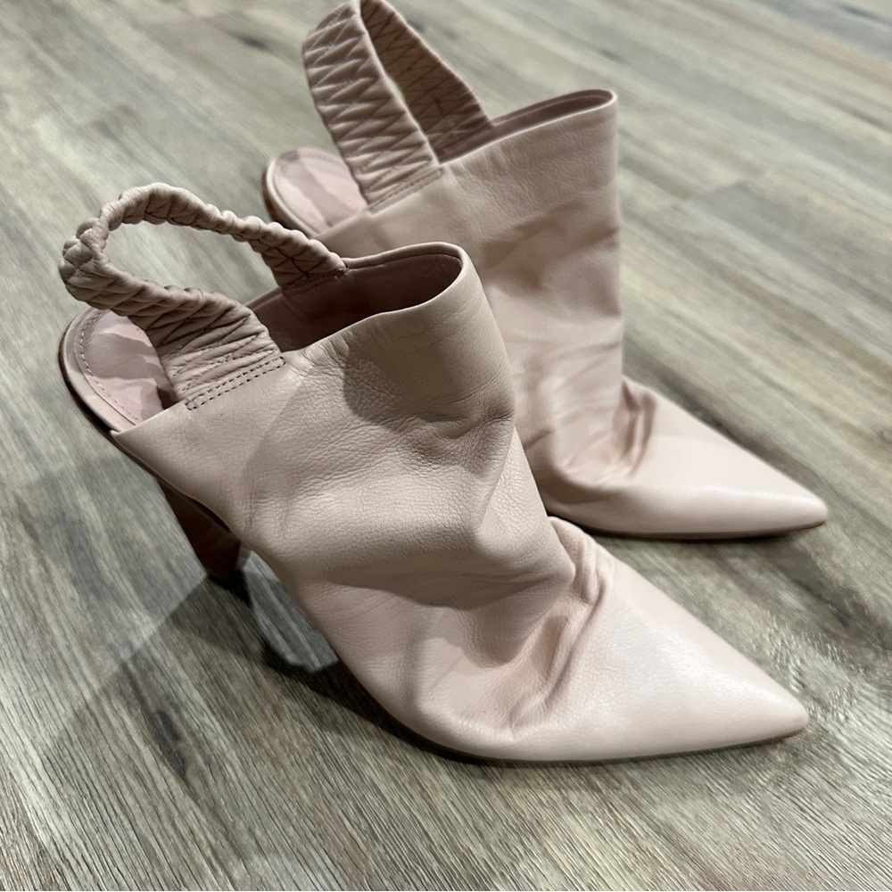 {preloved} Sigerson Morrison Cream  Women's Mules